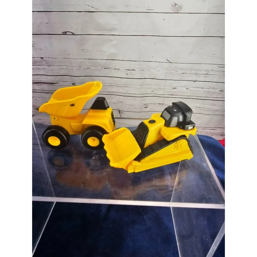 4x Caterpillar CAT Mini Machine Construction Truck 2” Yellow‎ Black Toy Car Set